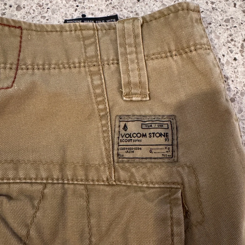 Y2K Volcom Cargo Shorts Mens 31 Brown Cotton Utility Skate Gorpcore Streetwear